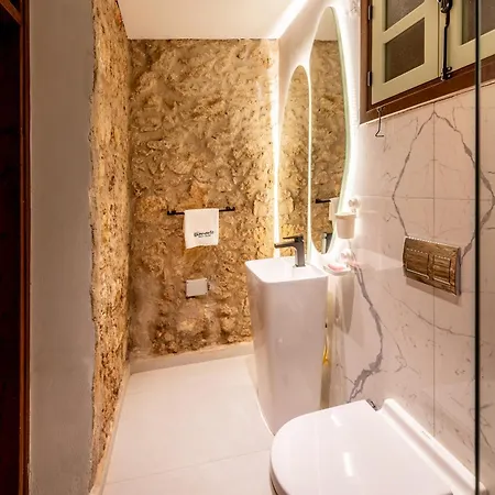 Diamante Guest House-stone דירה פמגוסטה