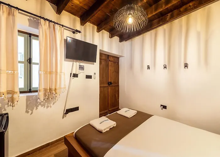 Diamante Guest House-stone * Famagusta (Northern Cyprus)